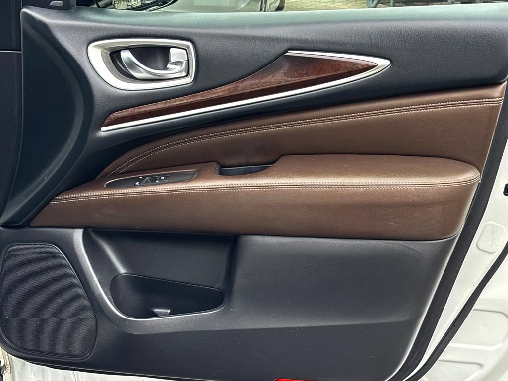 Used 2016 INFINITI QX60 FWD w/ Deluxe Technology Package image 35