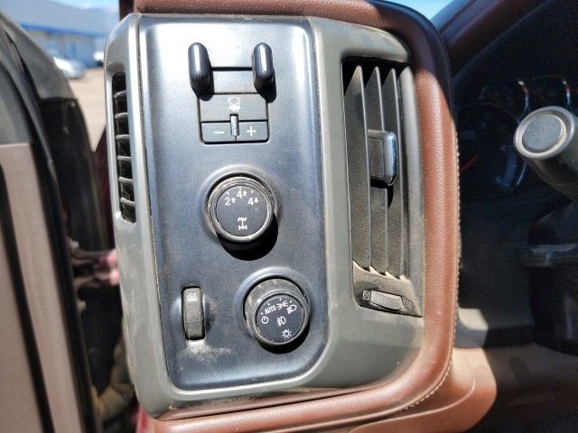 Used 2016 Chevrolet Silverado 3500 High Country w/ Duramax Plus Package AWD/4WD image 15