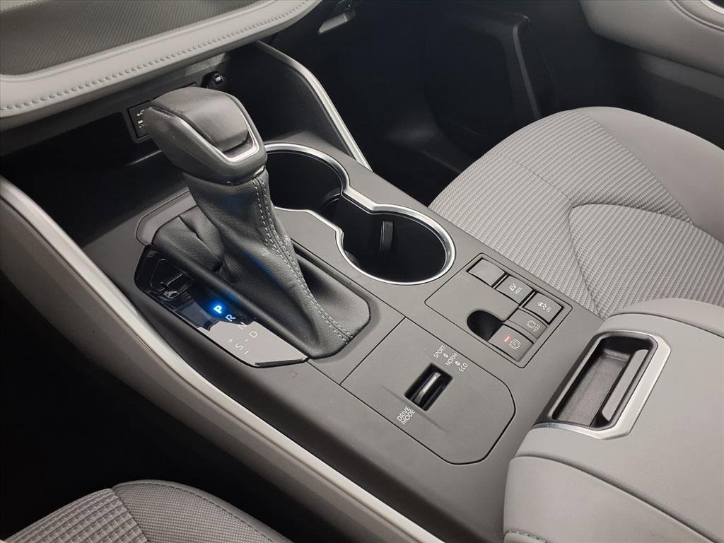 Used 2023 Toyota Highlander LE image 20