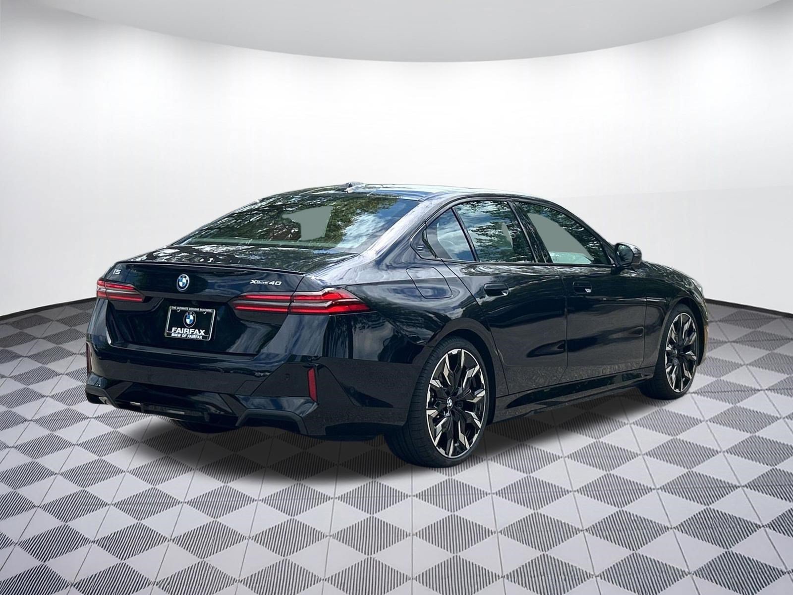 Certified 2026 BMW i5 eDrive40 w/ Executive Package AWD/4WD image 9