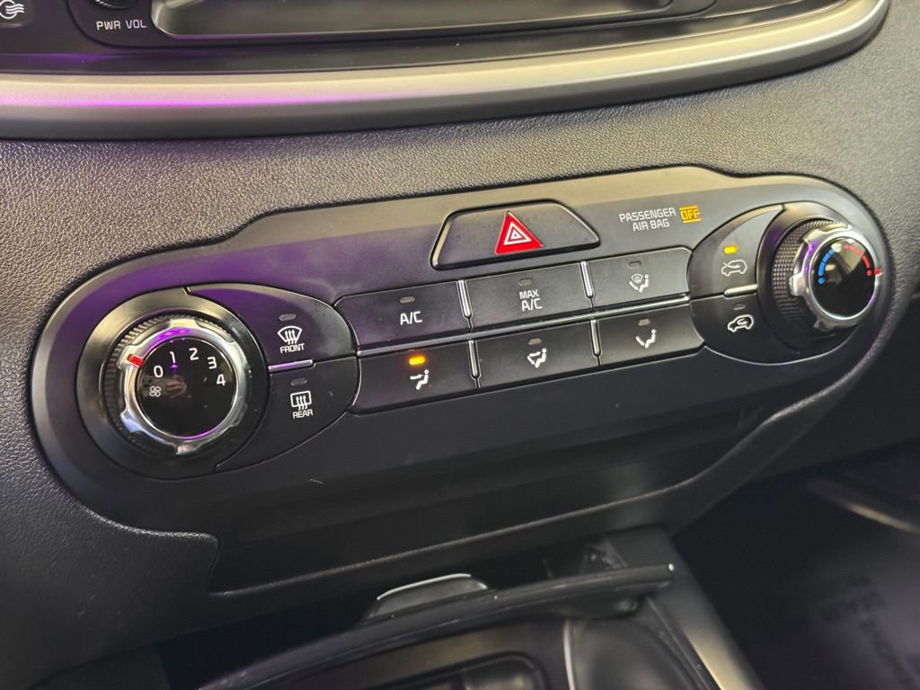 Used 2020 Kia Sorento LX image 35