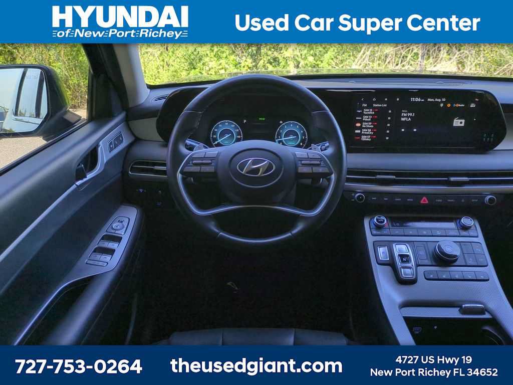 Used 2024 Hyundai Palisade SEL w/ Premium Package FWD image 15
