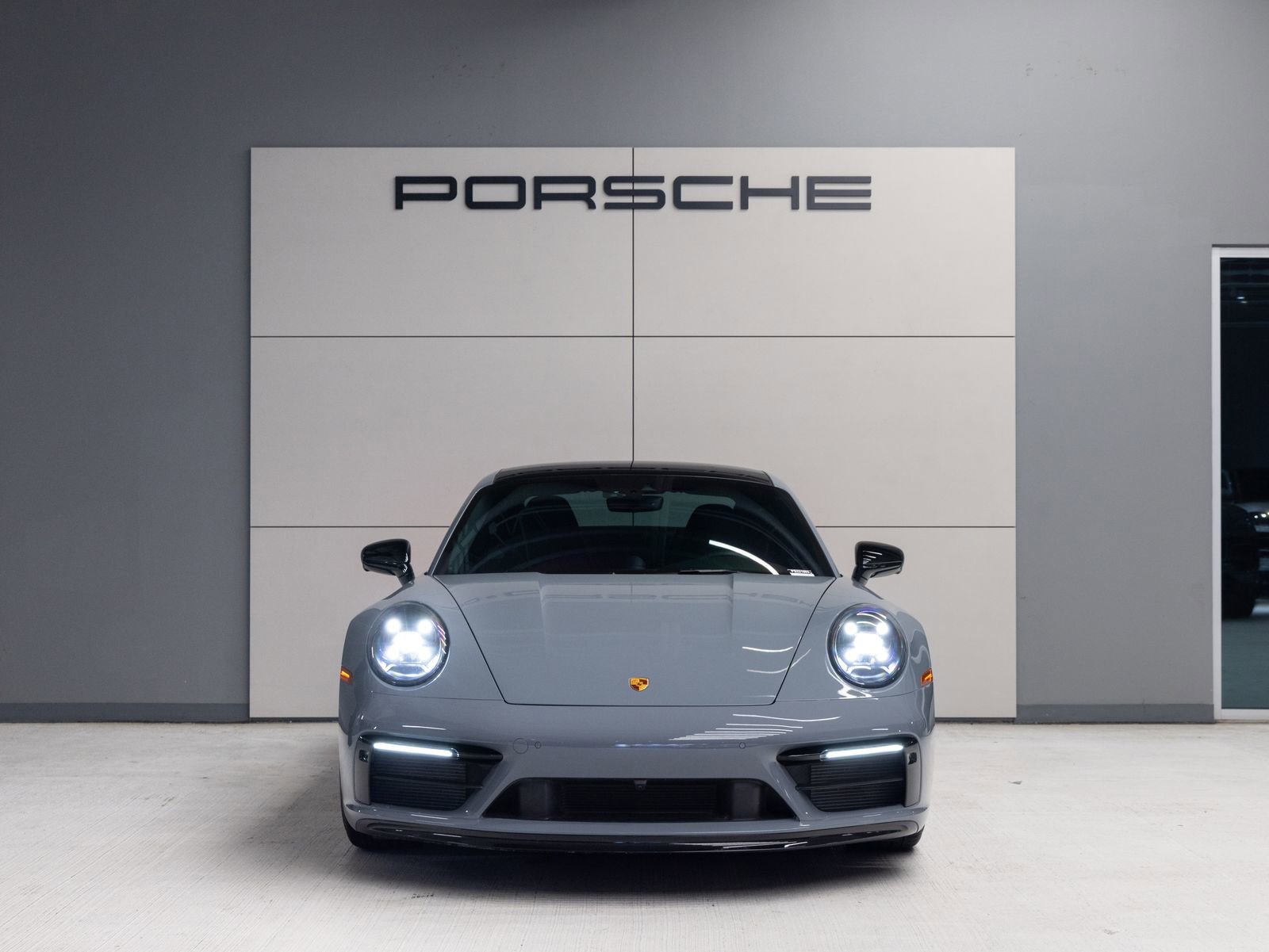 Certified 2023 Porsche 911 Carrera GTS RWD image 10
