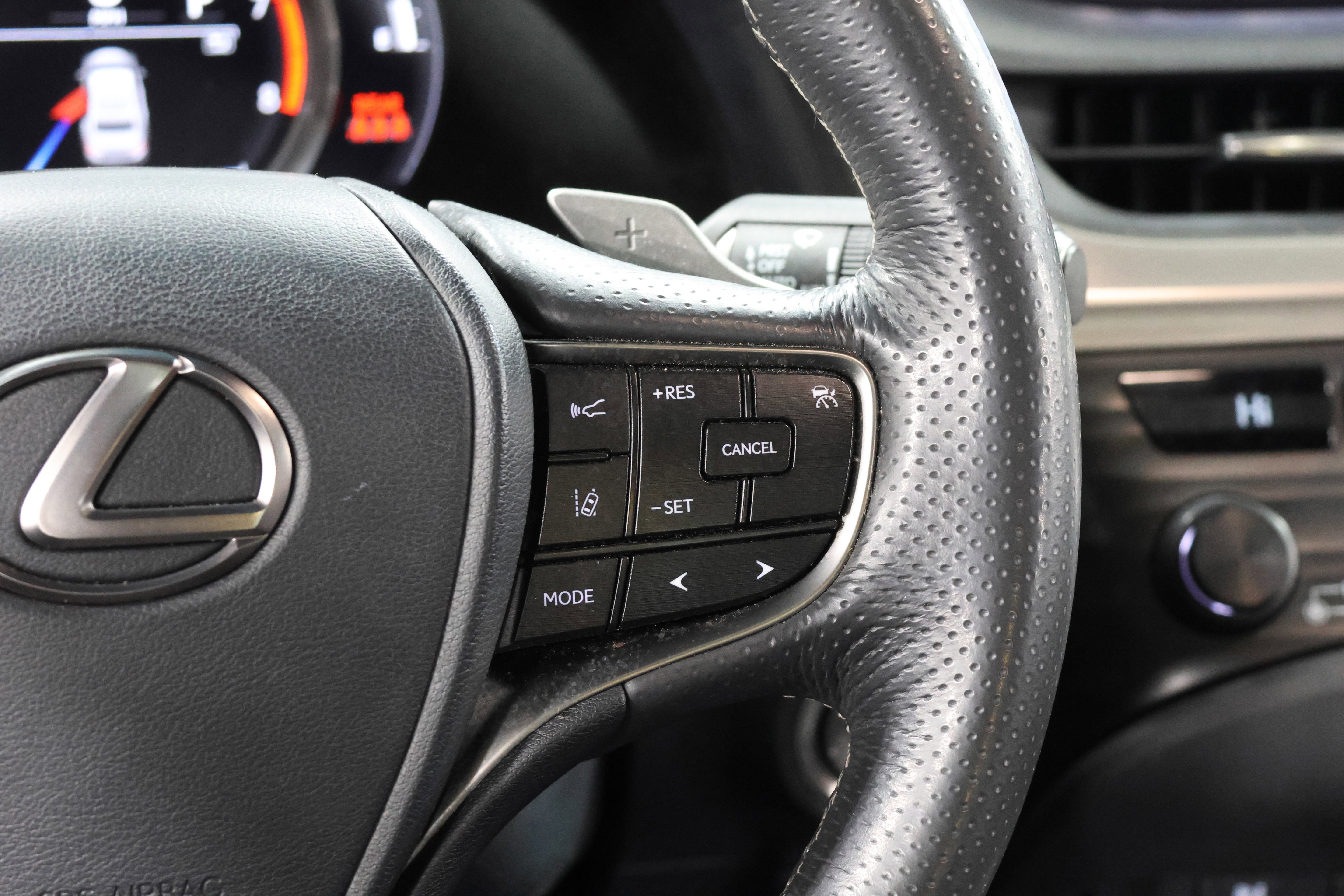 Used 2019 Lexus ES 350 F Sport w/ Accessory Package 2 image 22