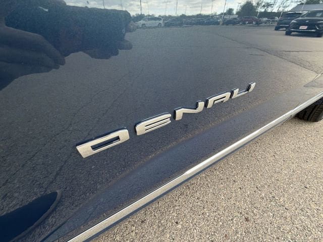 New 2026 GMC Terrain Denali w/ LPO, Floor Liner Package AWD/4WD image 31
