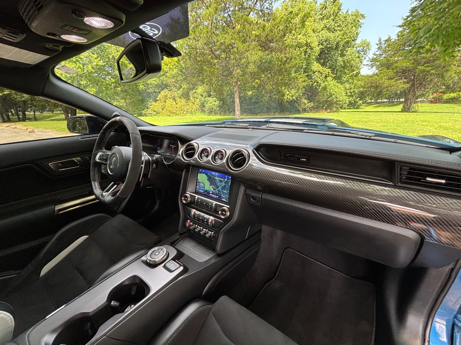 Used 2020 Ford Mustang Shelby GT500 w/ Carbon Fiber Track Pack RWD image 15
