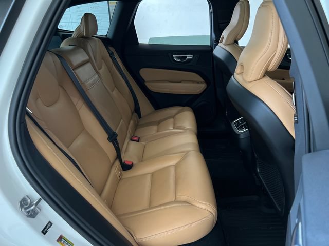 Used 2021 Volvo XC60 T5 Inscription w/ Advanced Package AWD/4WD image 44