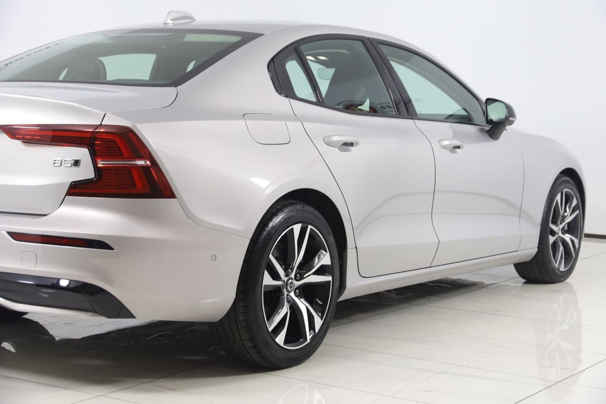 Used 2024 Volvo S60 B5 Plus AWD/4WD image 45