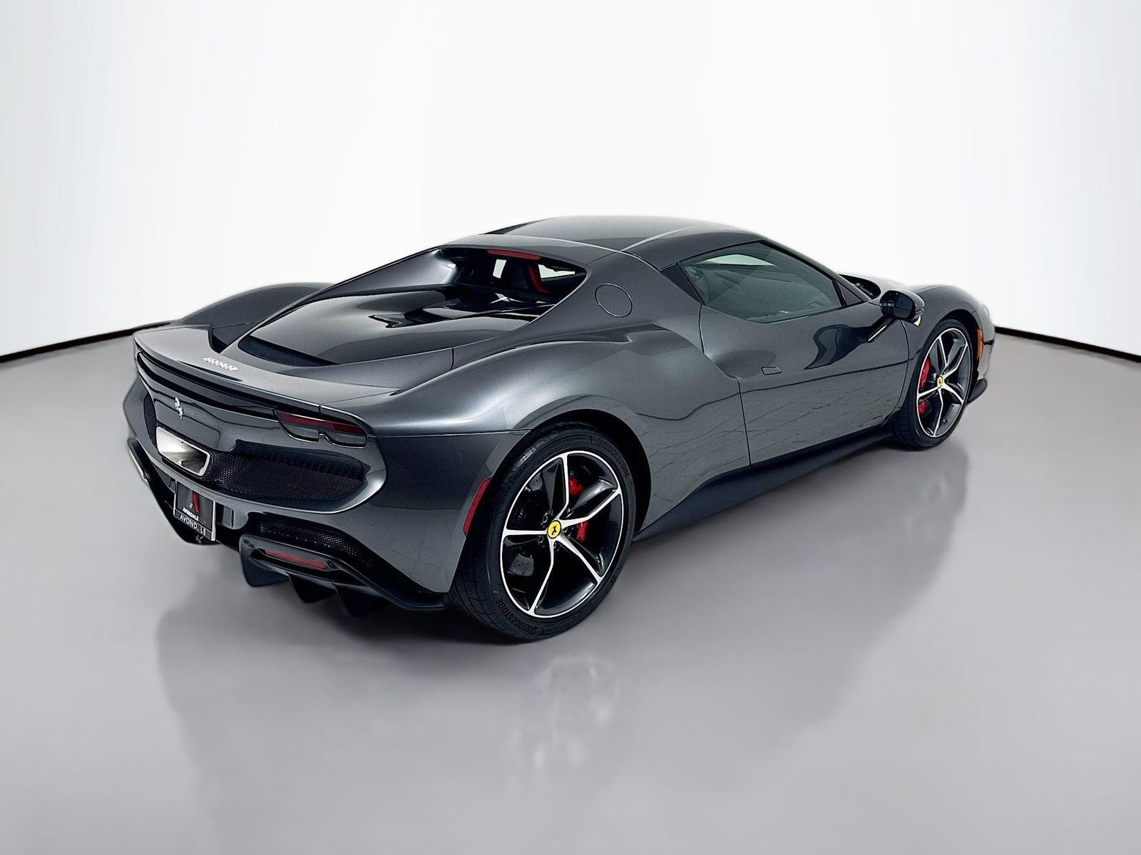 Used 2023 Ferrari 296 GTB RWD image 7