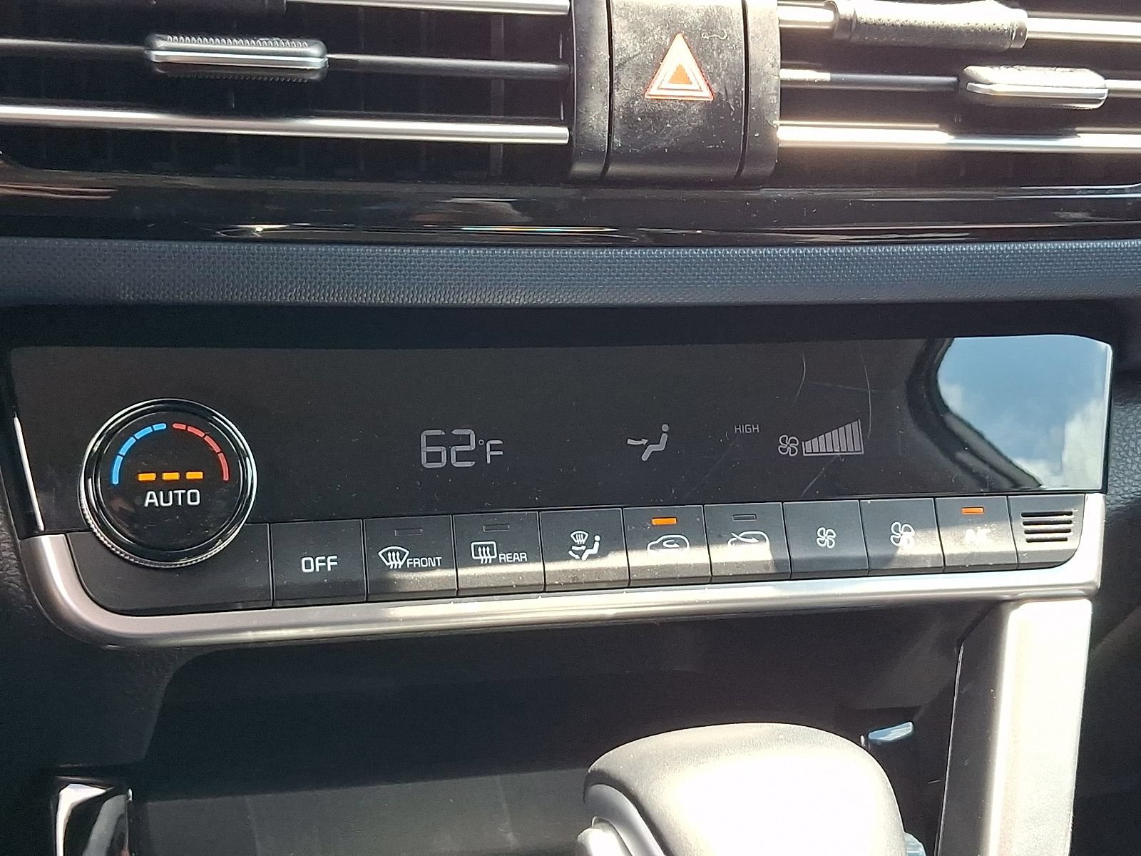 Used 2022 Kia Seltos Nightfall Edition AWD/4WD image 16