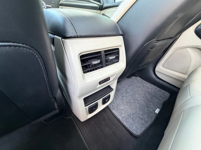 Used 2019 Ford Edge Titanium w/ Equipment Group 301A FWD image 18