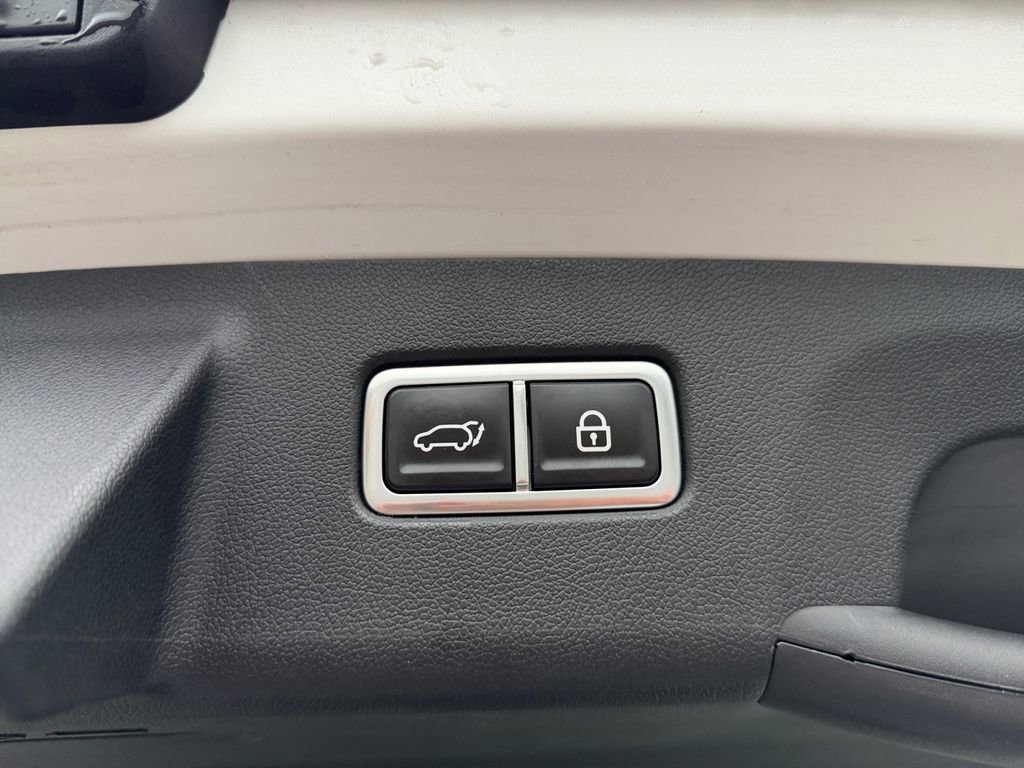 Used 2022 Kia Sorento SX image 25