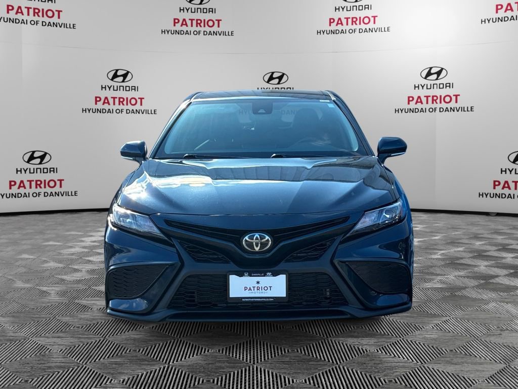 Used 2021 Toyota Camry SE w/ Convenience Package image 8