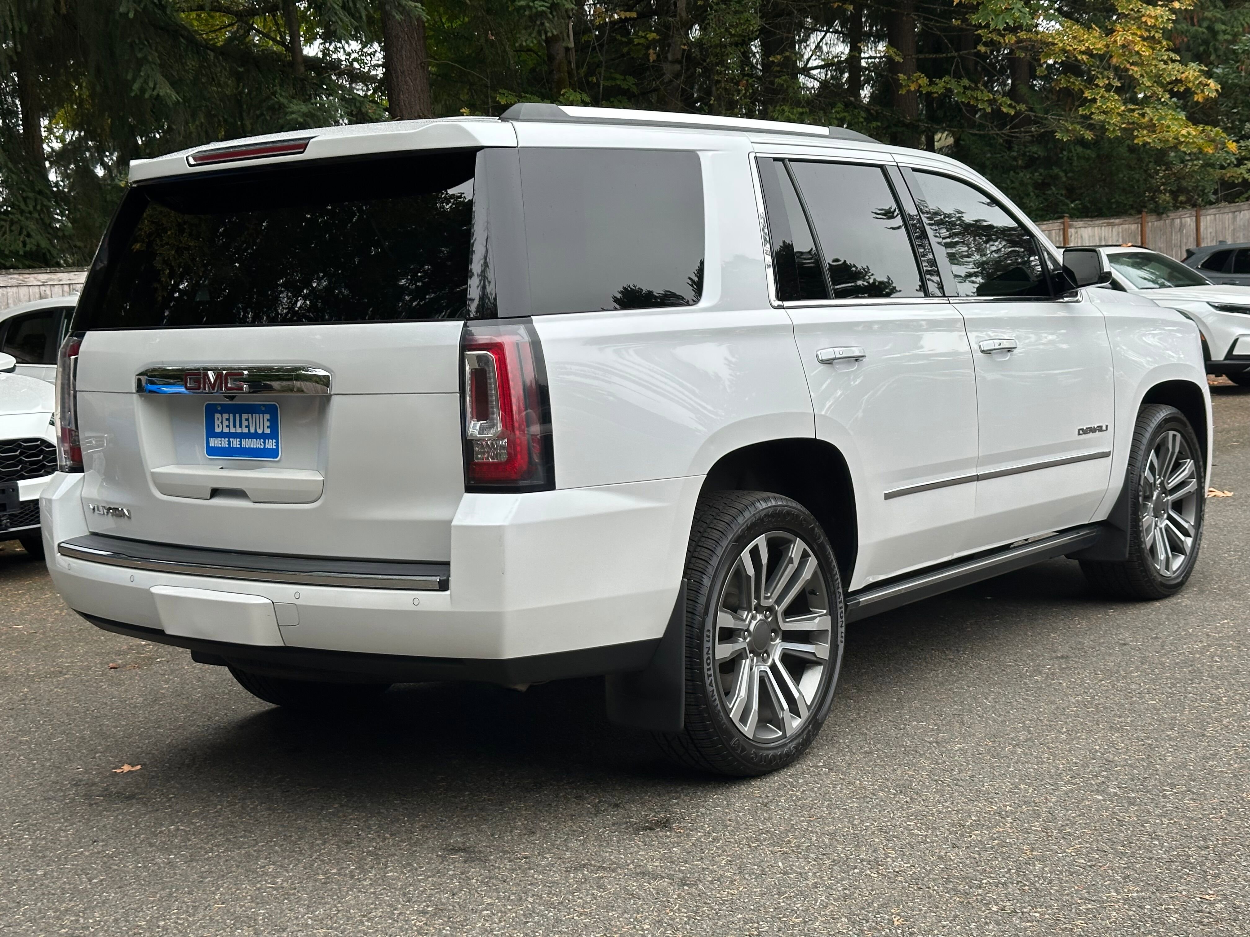 Used 2016 GMC Yukon Denali w/ Open Road Package image 7