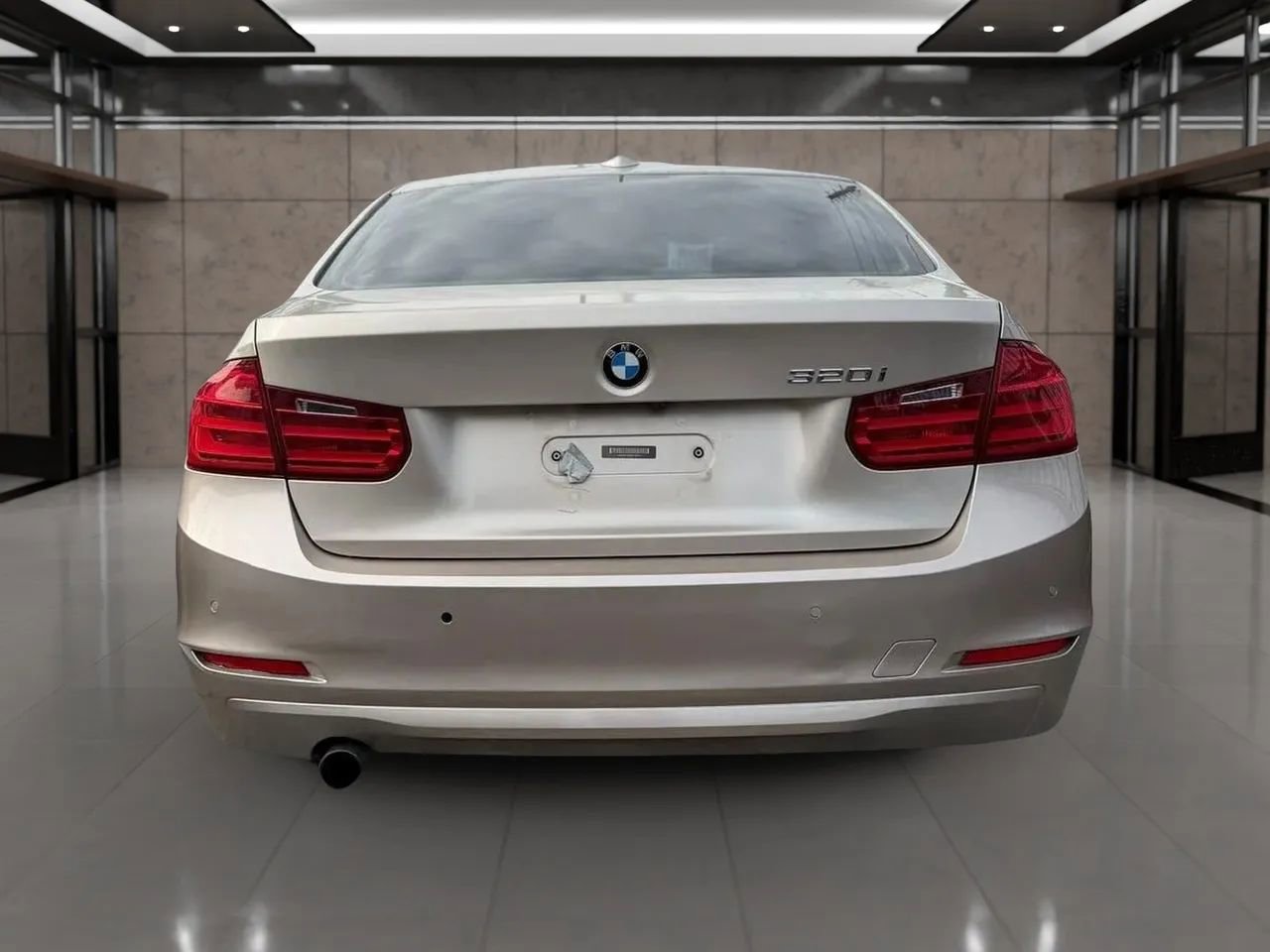 Used 2014 BMW 320i Sedan RWD image 3