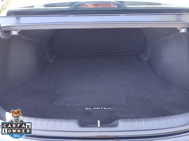 Used 2023 Hyundai Elantra SEL w/ Convenience Package FWD image 12
