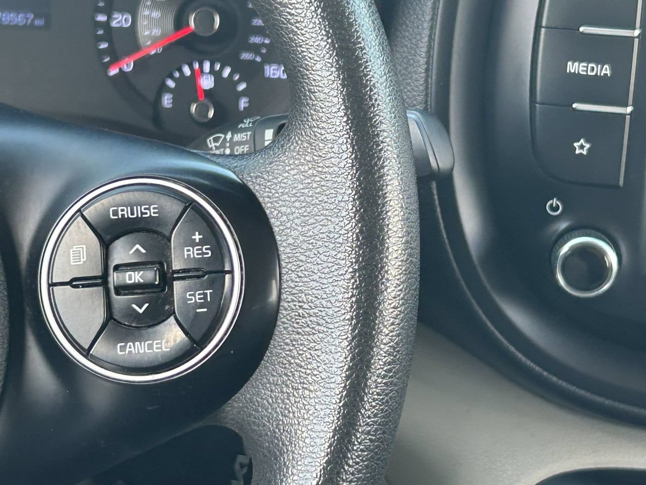 Used 2022 Kia Soul LX FWD image 25