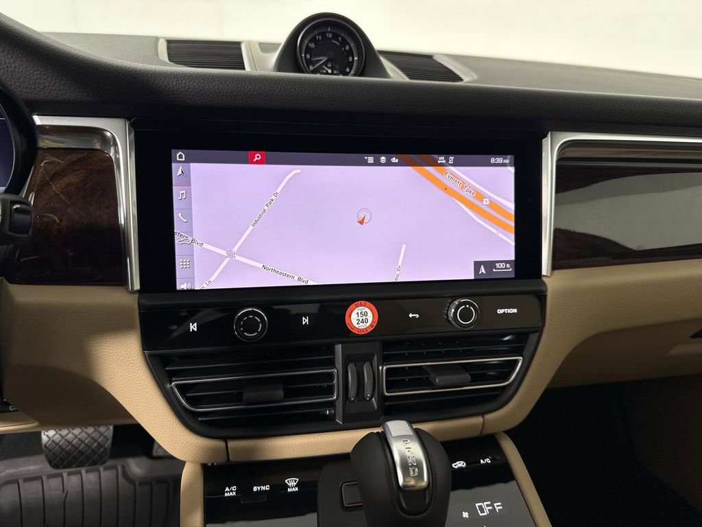 New 2026 Porsche Macan AWD/4WD image 27