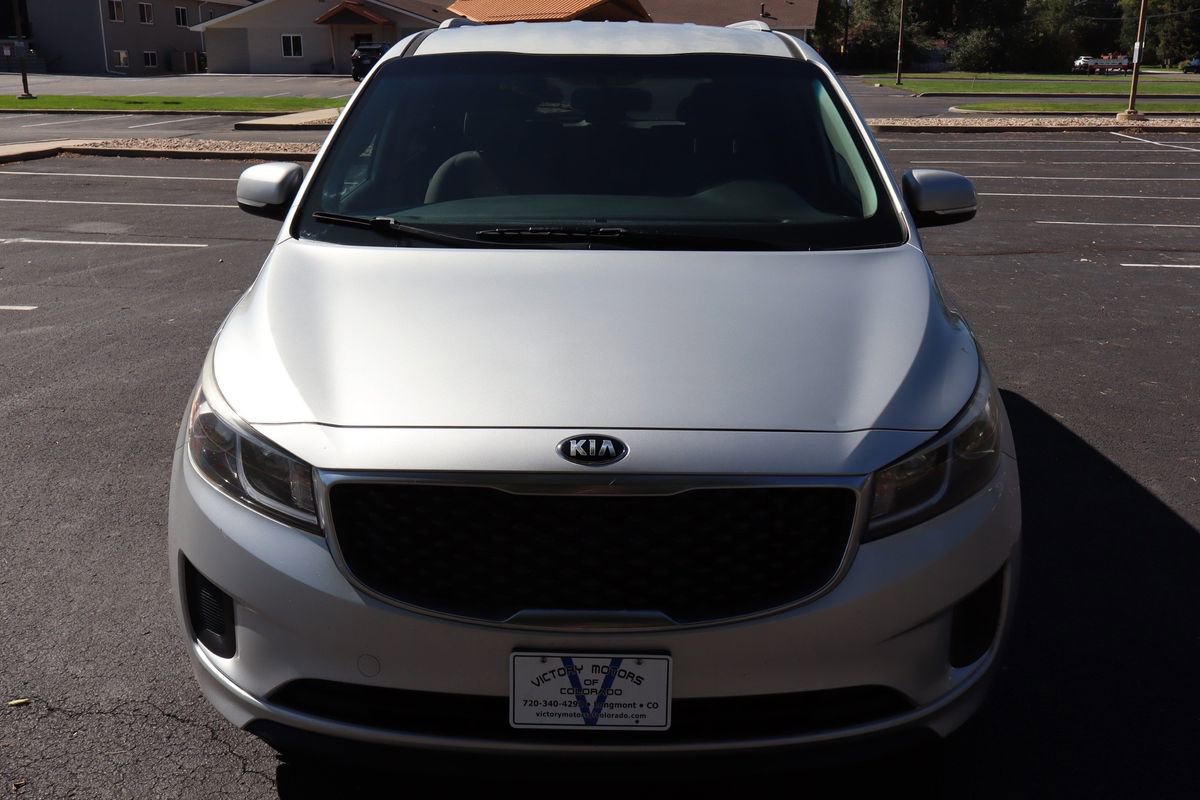 Used 2015 Kia Sedona LX w/ LX Convenience Package image 12