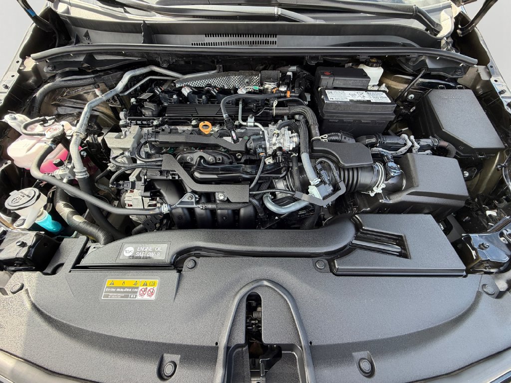 Used 2025 Toyota Corolla LE FWD image 9