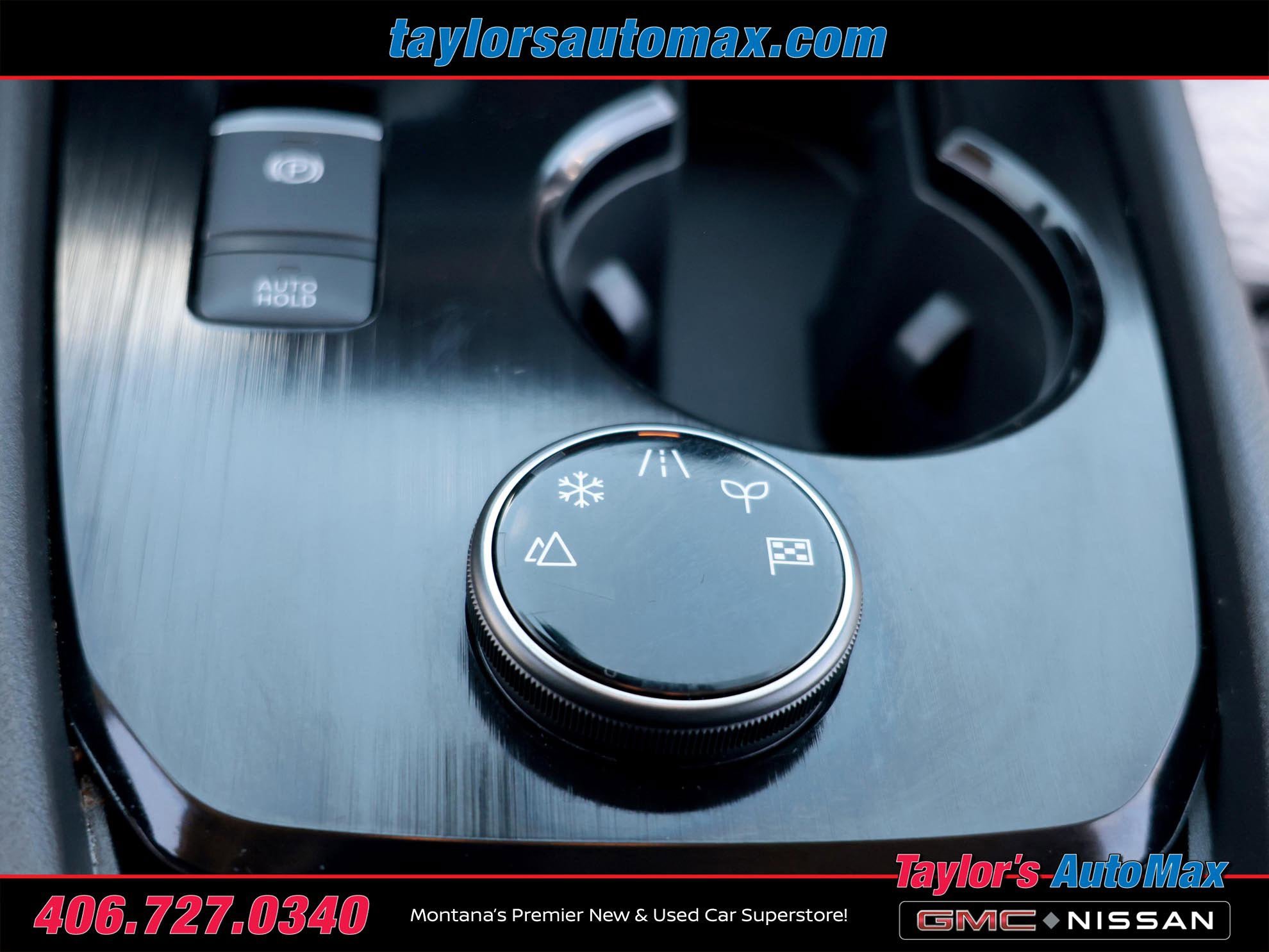 Used 2025 Nissan Rogue SV AWD/4WD image 19