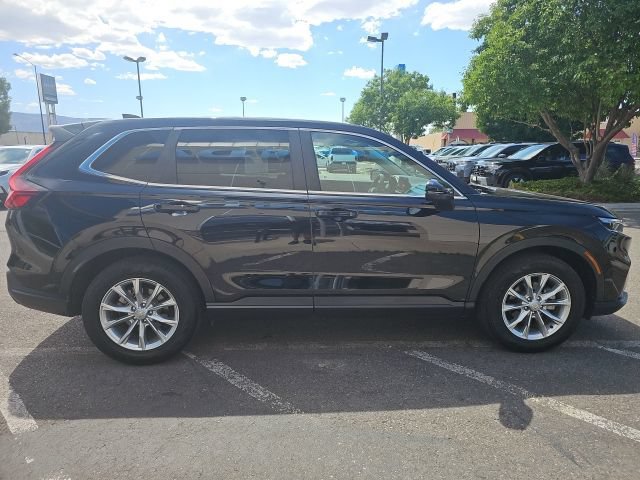 Used 2025 Honda CR-V EX image 3