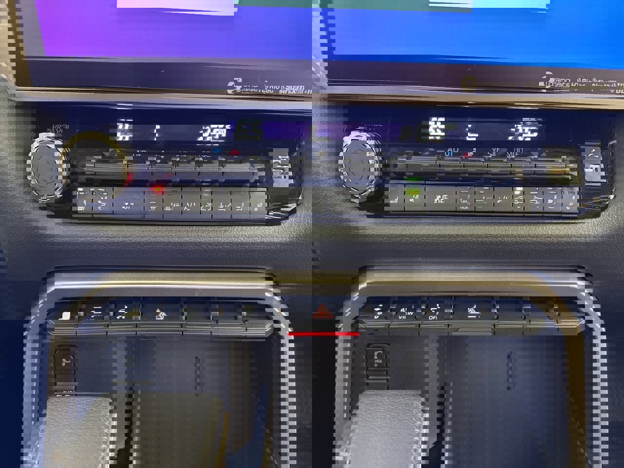 Used 2024 Toyota Tundra Limited image 31