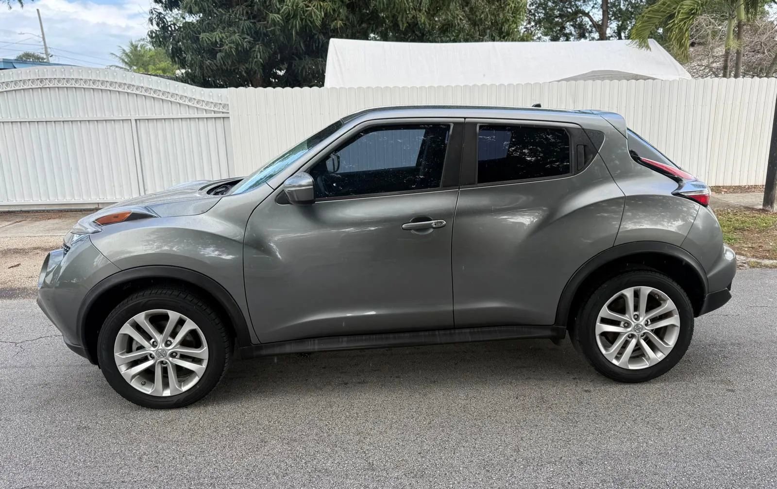 Used 2017 Nissan Juke S image 3