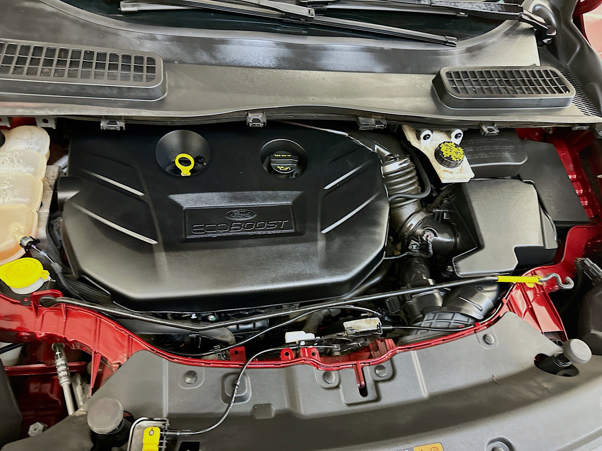 Used 2015 Ford Escape SE image 33