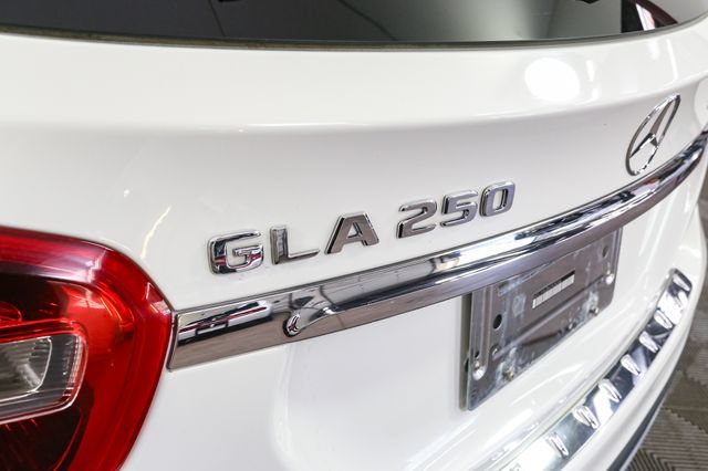 Used 2018 Mercedes-Benz GLA 250 4MATIC image 9
