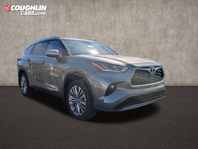 New 2026 Toyota Highlander AWD 360° Tour
