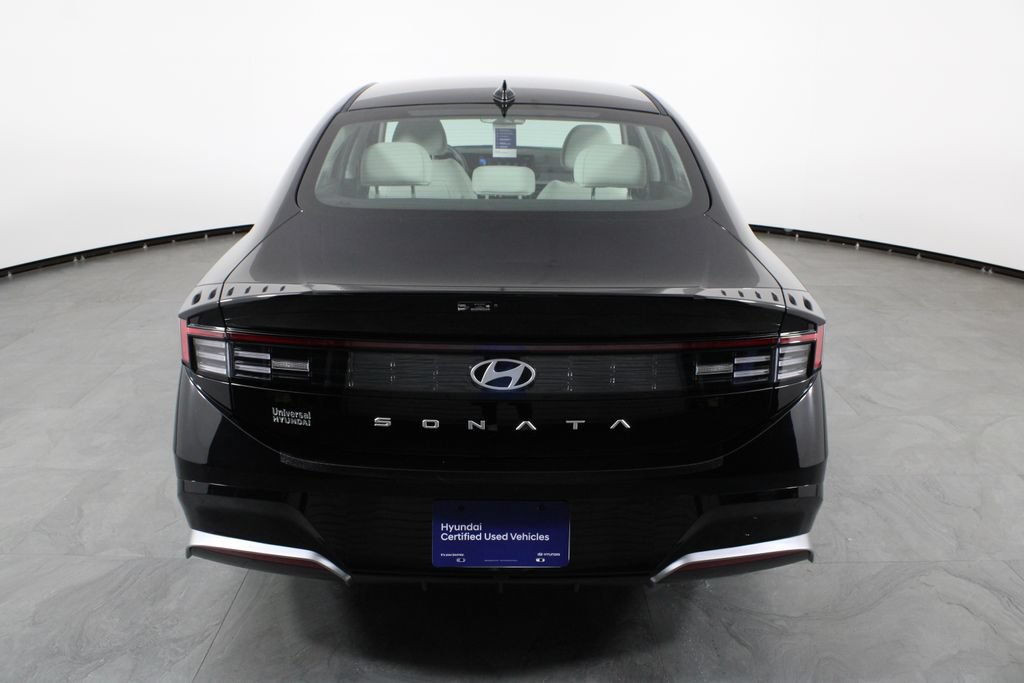 Certified 2026 Hyundai Sonata SEL FWD image 11