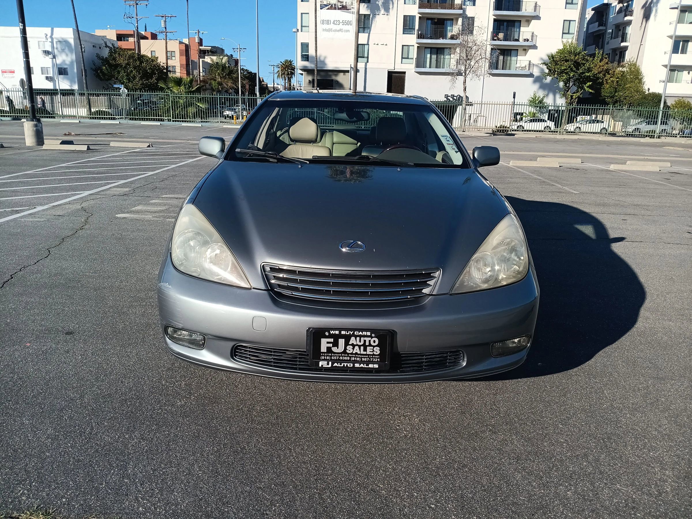 Used 2004 Lexus ES 330 image 2