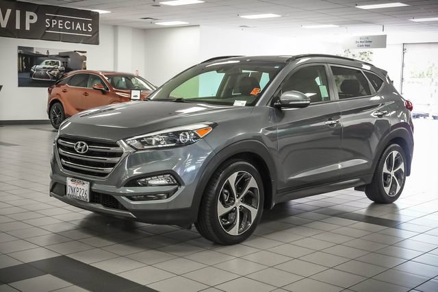 Used 2016 Hyundai Tucson Limited w/ Option Group 03 FWD image 4
