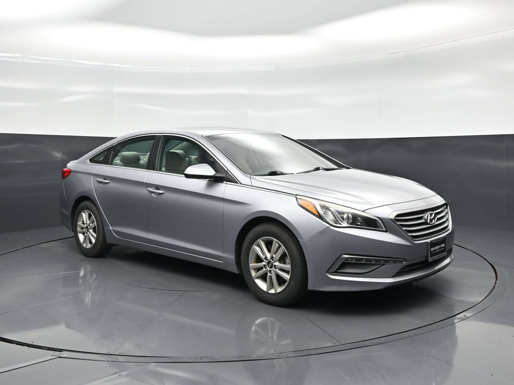Used 2015 Hyundai Sonata SE w/ Option Group 09 FWD image 20
