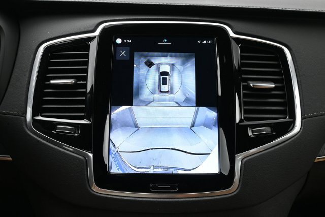 Used 2024 Volvo XC90 B6 Ultimate w/ Protection Package AWD/4WD image 22