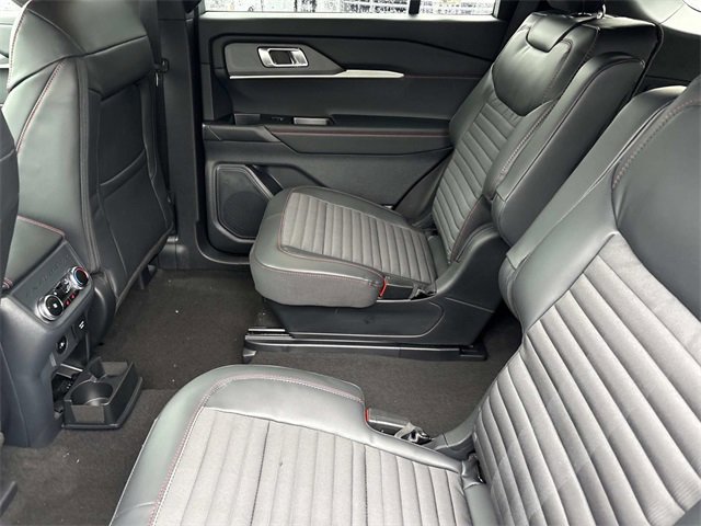 New 2026 Ford Explorer ST-Line w/ ST-Line Street Pack image 19