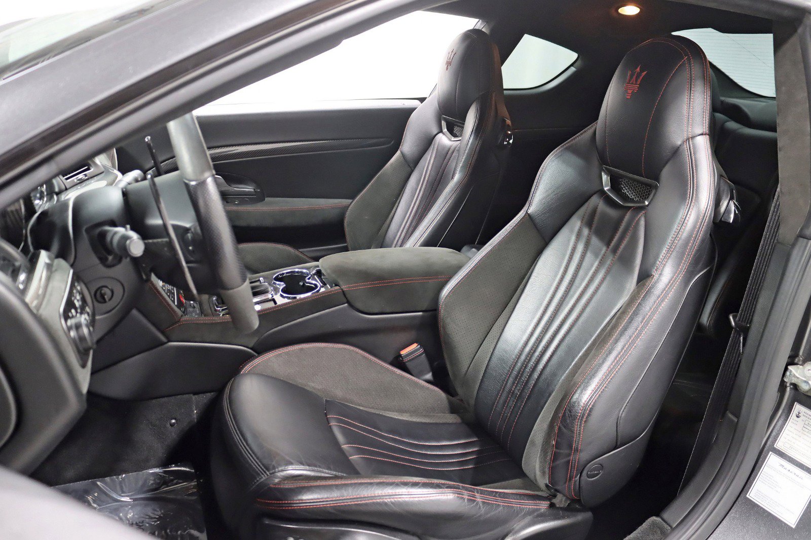 Used 2017 Maserati GranTurismo Sport image 32