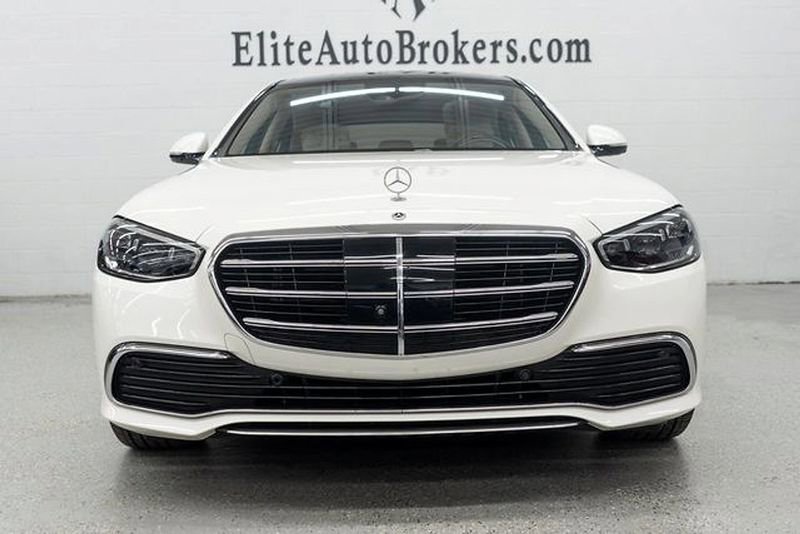 Used 2023 Mercedes-Benz S 500 4MATIC image 3