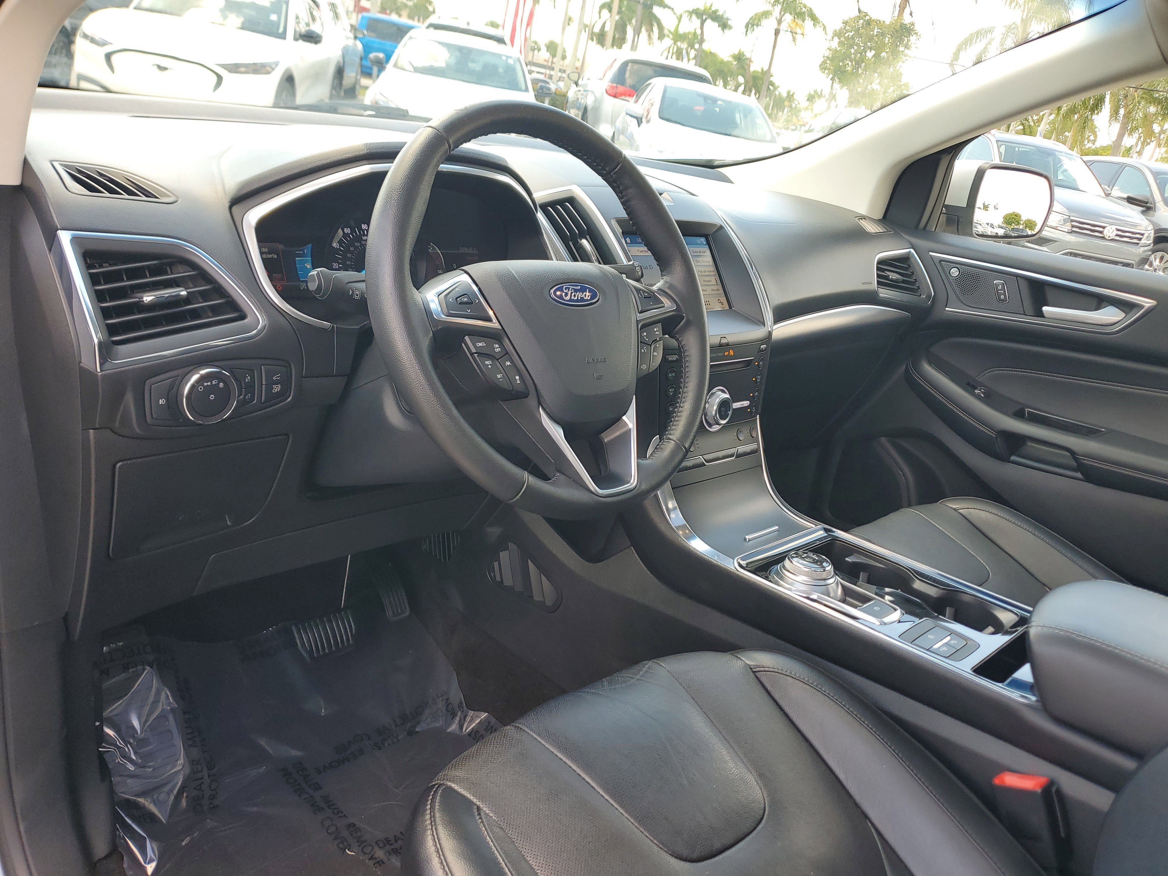 Used 2019 Ford Edge Titanium w/ Equipment Group 301A image 9