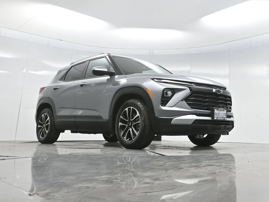 Used 2025 Chevrolet TrailBlazer LT w/ Convenience Package FWD image 60
