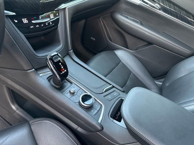 Certified 2022 Cadillac XT6 Premium Luxury image 24