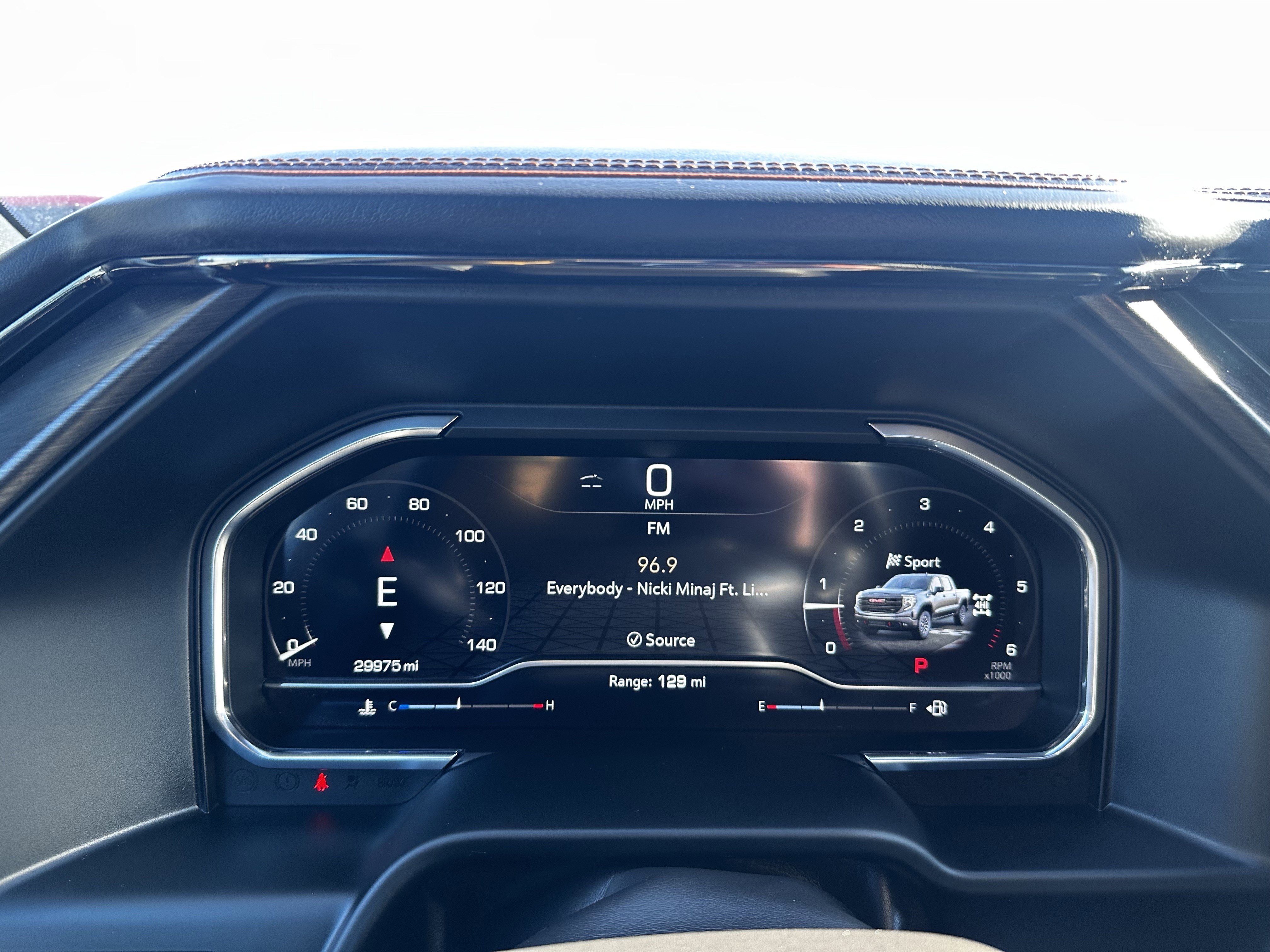 Used 2024 GMC Sierra 1500 AT4 w/ Technology Package AWD/4WD image 15