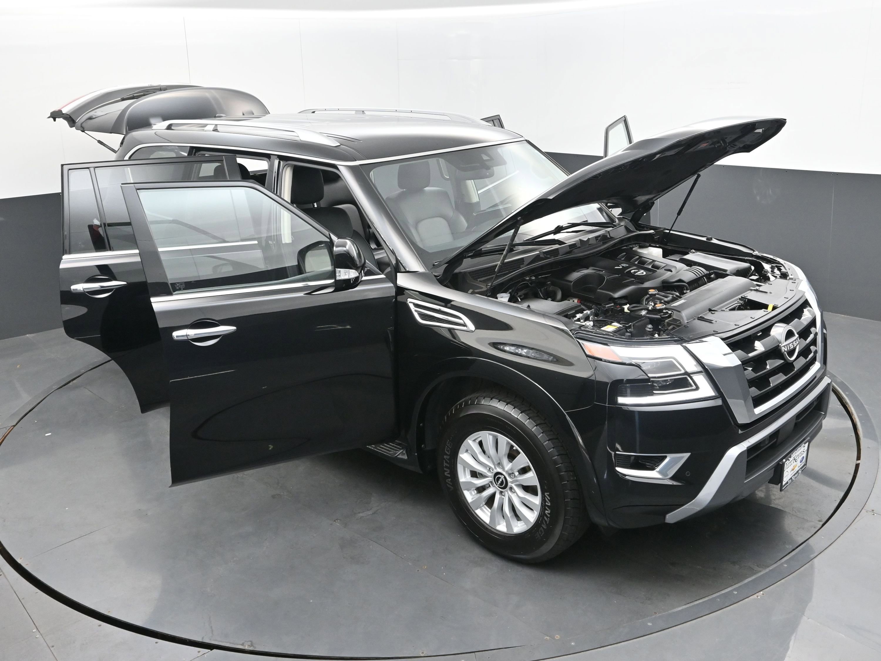 Used 2024 Nissan Armada SV image 37