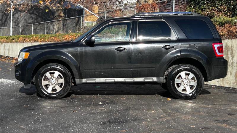 Used 2011 Ford Escape Limited w/ 301A Rapid Spec Order Code image 2