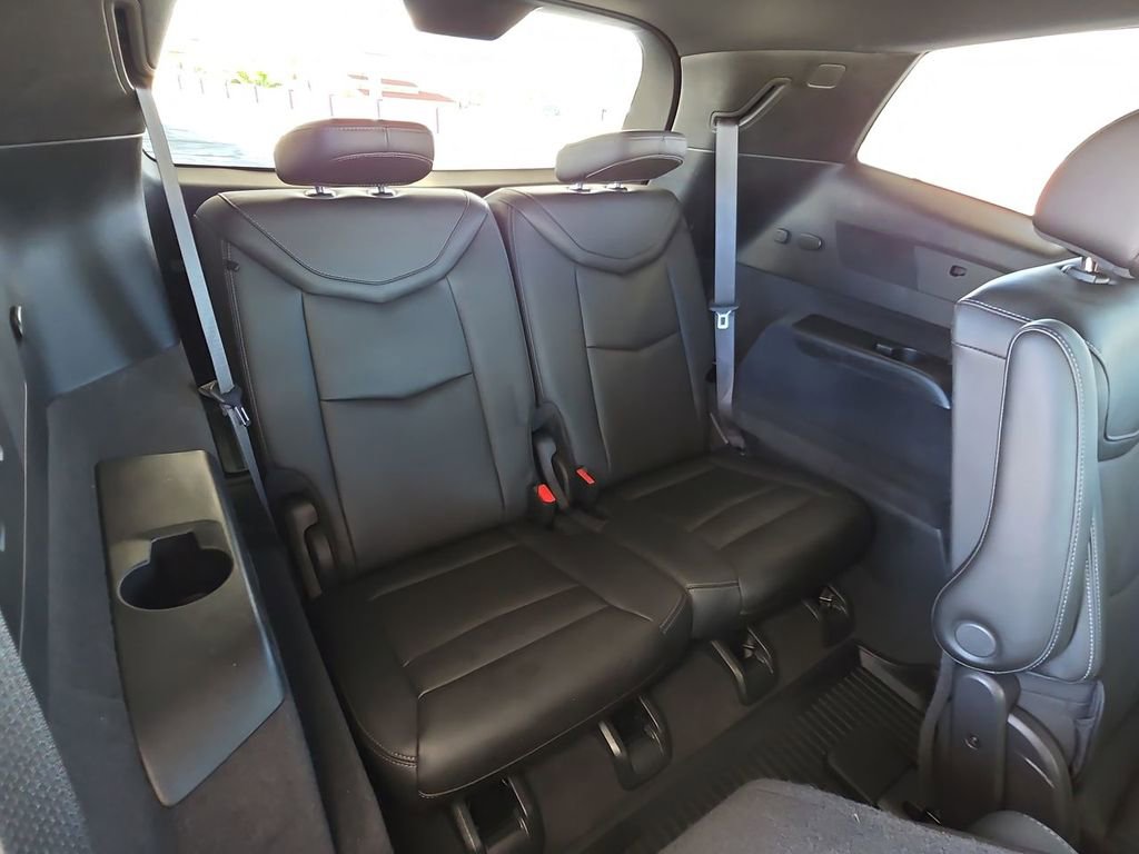 Certified 2024 Cadillac XT6 Premium Luxury w/ LPO, Floor Liner Package AWD/4WD image 28