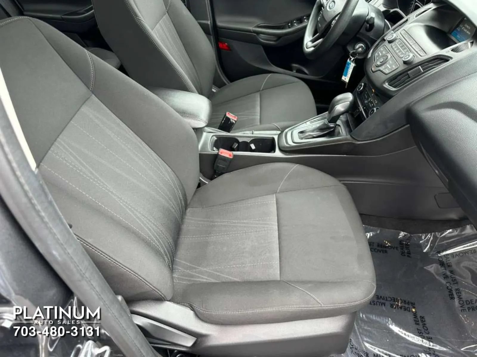 Used 2018 Ford Focus SE FWD image 12