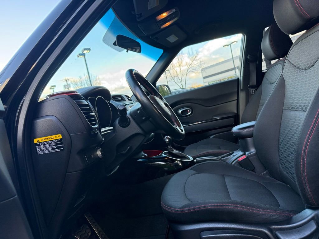 Used 2016 Kia Soul + w/ Tarmac Special Edition FWD image 24