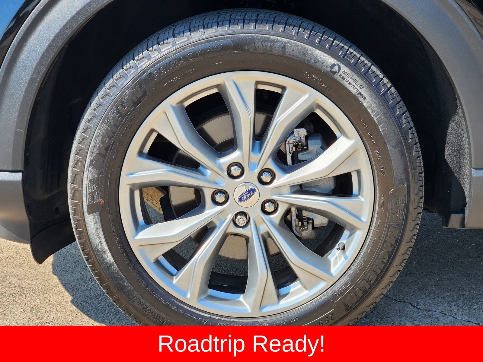 Used 2024 Ford Explorer XLT w/ Equipment Group 202A AWD/4WD image 21