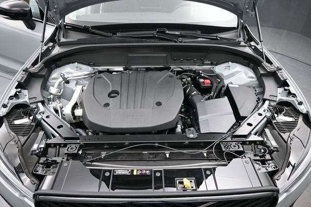 New 2026 Volvo XC60 B5 Core w/ Climate Package AWD/4WD image 33